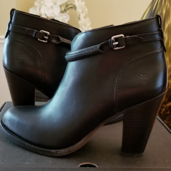 frye jenny bootie